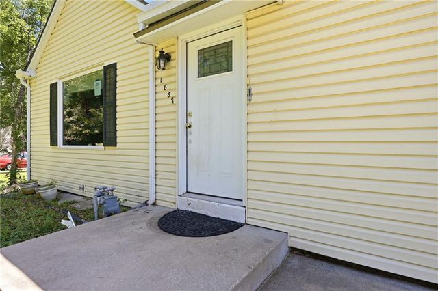 1867 N 37th Street, Kansas City, KS 66102