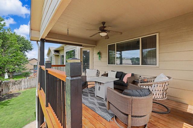 1013 E Pembrook Rd, Derby, KS 67037
