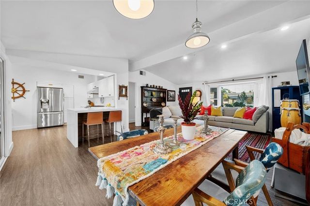 271 Rose Lane, Costa Mesa, CA 92627