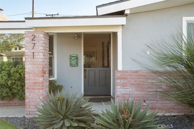 271 Rose Lane, Costa Mesa, CA 92627