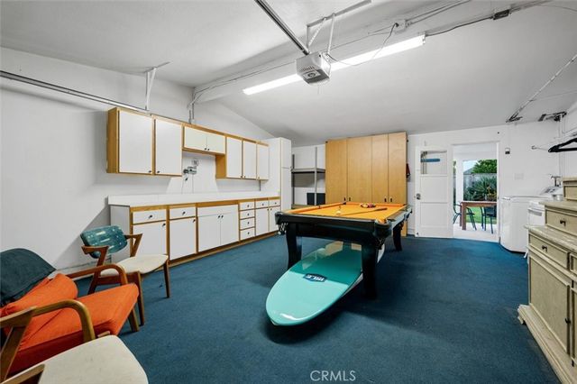 271 Rose Lane, Costa Mesa, CA 92627