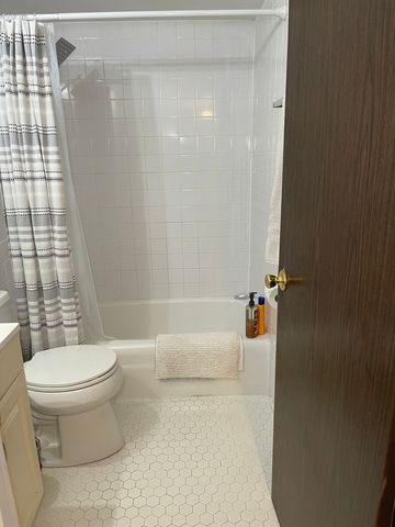 10701 S Keating Avenue 3D, Oak Lawn, IL 60453