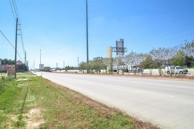 24255 Us Hwy 59, Porter, TX 77365