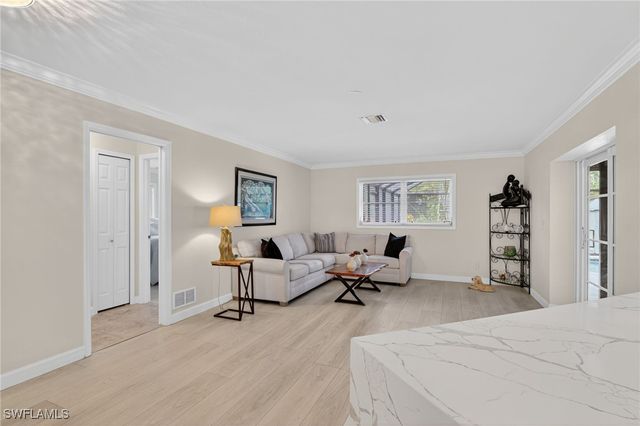 2236 Queens BLVD, Naples, FL 34112