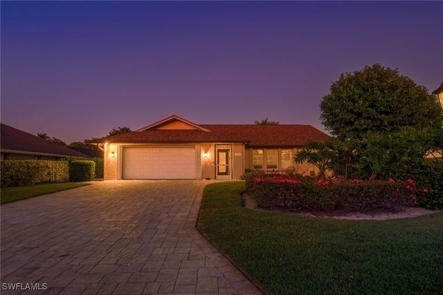 2236 Queens BLVD, Naples, FL 34112