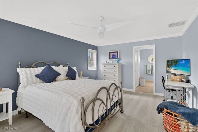 2236 Queens BLVD, Naples, FL 34112