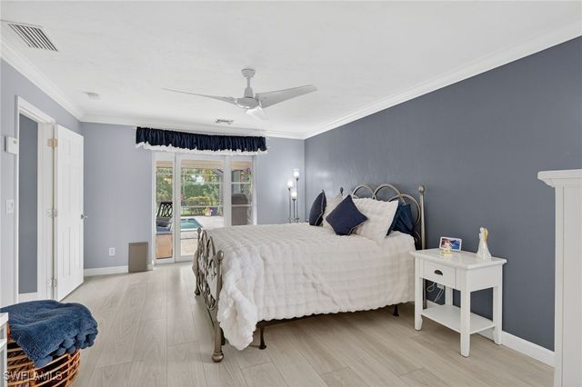 2236 Queens BLVD, Naples, FL 34112