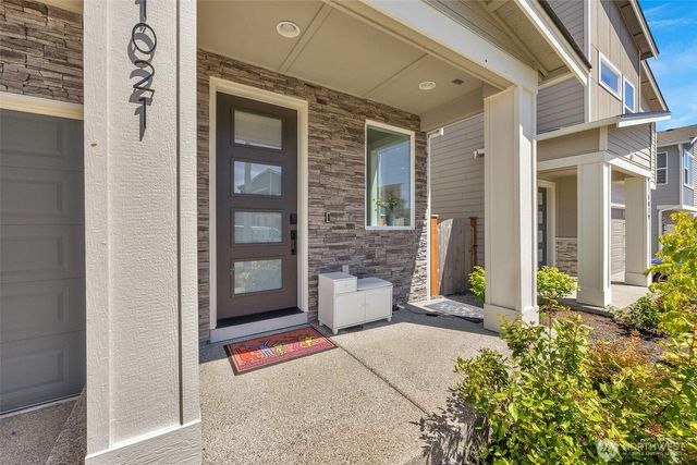 1021 169th Place SW, Lynnwood, WA 98037