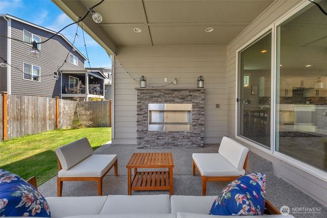 1021 169th Place SW, Lynnwood, WA 98037
