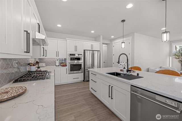 1021 169th Place SW, Lynnwood, WA 98037