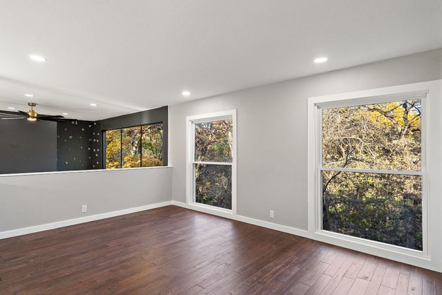 2090 SE Browns Woods Ridge, West Des Moines, IA 50265