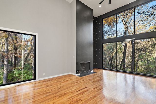 2090 SE Browns Woods Ridge, West Des Moines, IA 50265