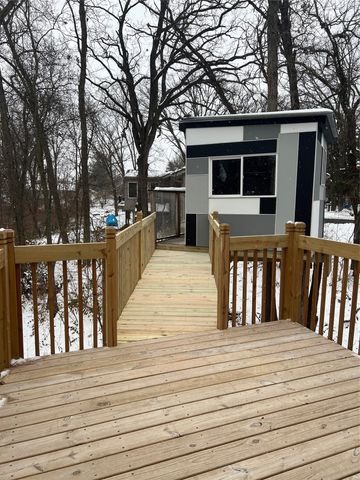 2090 SE Browns Woods Ridge, West Des Moines, IA 50265