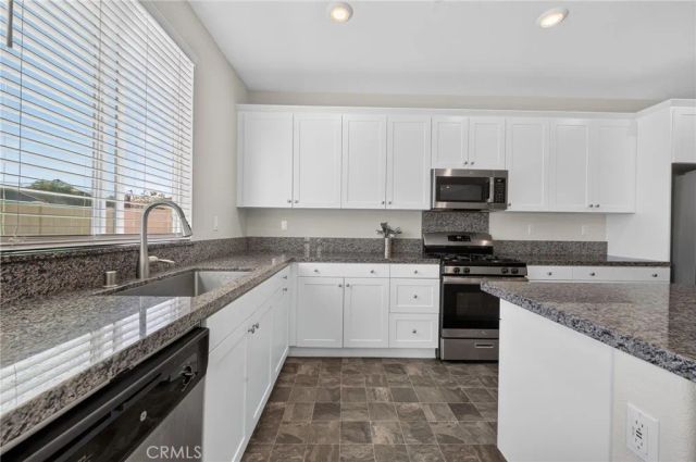 1144 Coriander St, Calimesa, CA 92320