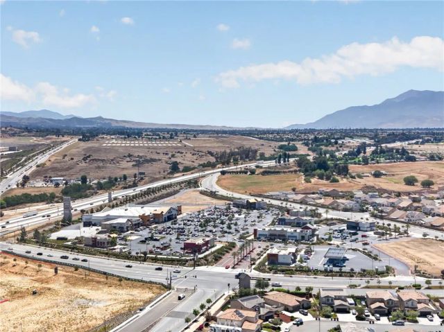 1144 Coriander St, Calimesa, CA 92320