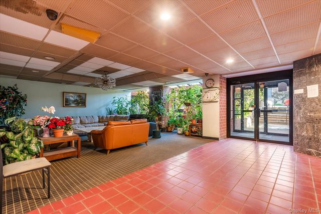 139-35 35th Avenue 6F, Flushing, NY 11354