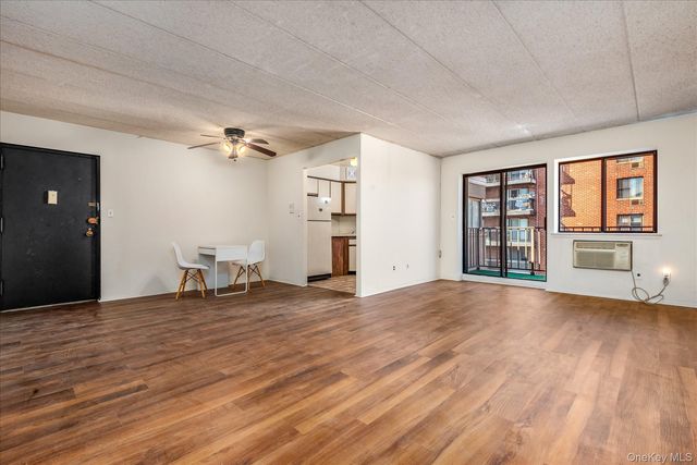 139-35 35th Avenue 6F, Flushing, NY 11354