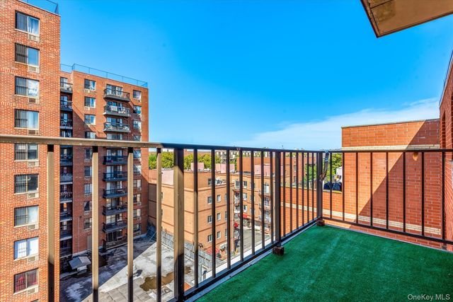 139-35 35th Avenue 6F, Flushing, NY 11354