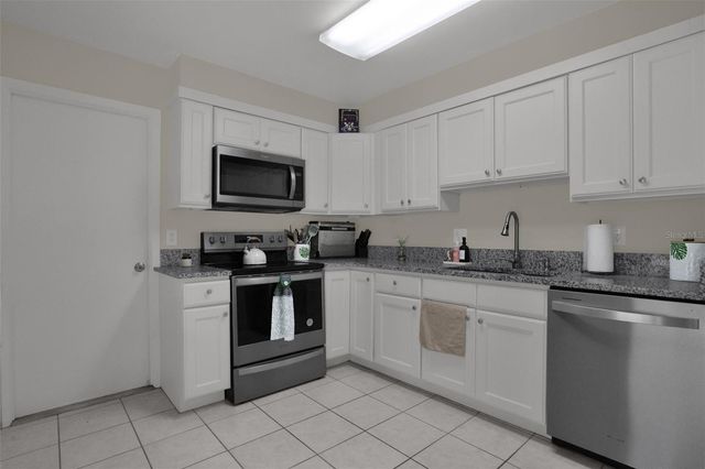 990 WAVERLY DRIVE, Longwood, FL 32750
