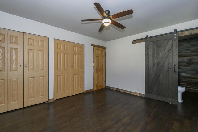 6185 S 38th STREET, Greenfield, WI 53221