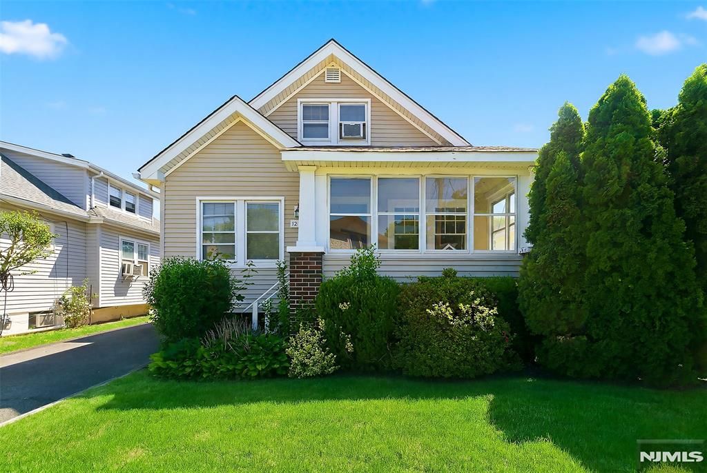 12-19 Rosewood Street, Fair Lawn, NJ 07410