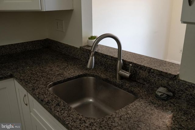 10010 RIDGELINE DR, Gaithersburg, MD 20886