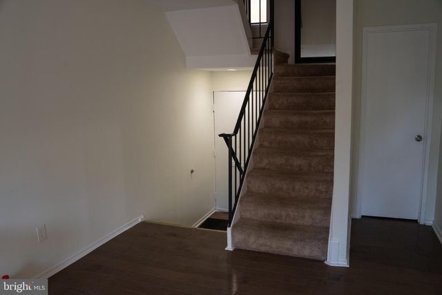10010 RIDGELINE DR, Gaithersburg, MD 20886