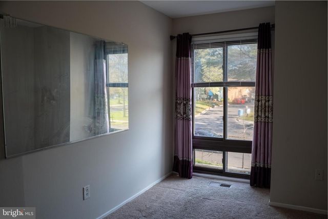 10010 RIDGELINE DR, Gaithersburg, MD 20886