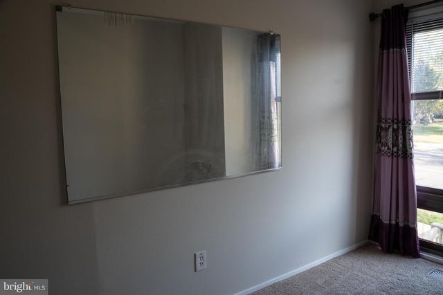 10010 RIDGELINE DR, Gaithersburg, MD 20886