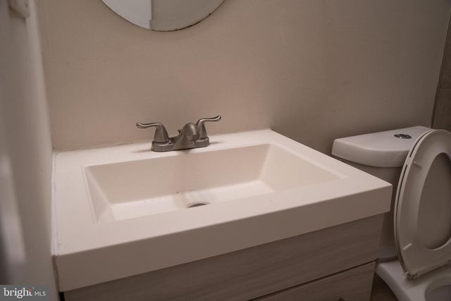 10010 RIDGELINE DR, Gaithersburg, MD 20886