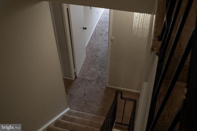 10010 RIDGELINE DR, Gaithersburg, MD 20886
