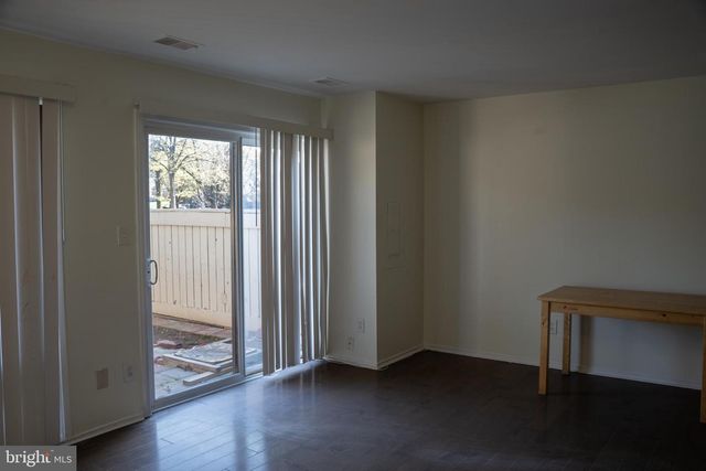 10010 RIDGELINE DR, Gaithersburg, MD 20886
