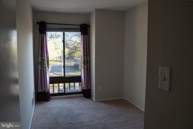 10010 RIDGELINE DR, Gaithersburg, MD 20886