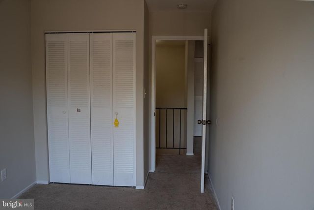 10010 RIDGELINE DR, Gaithersburg, MD 20886