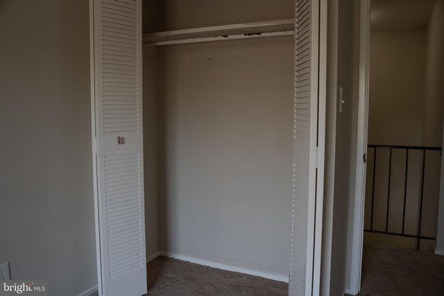 10010 RIDGELINE DR, Gaithersburg, MD 20886