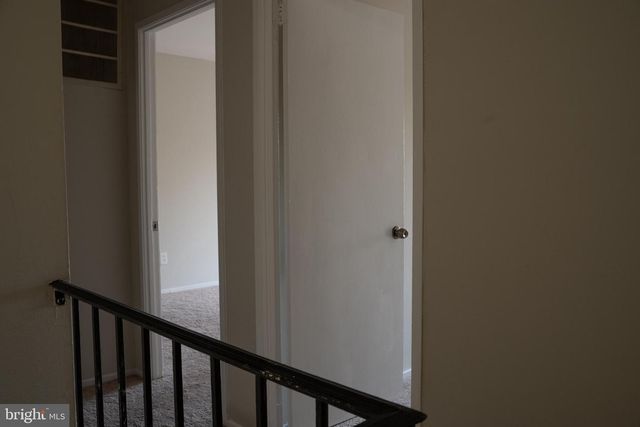 10010 RIDGELINE DR, Gaithersburg, MD 20886