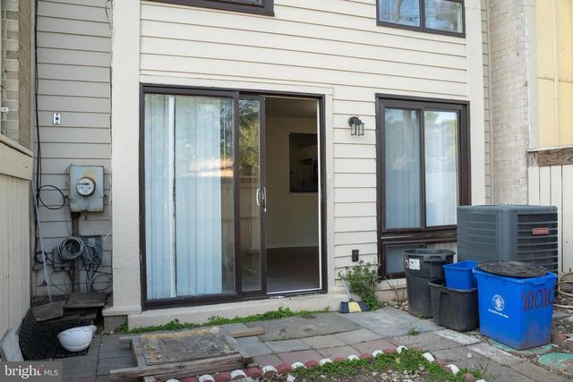 10010 RIDGELINE DR, Gaithersburg, MD 20886