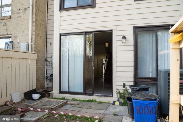 10010 RIDGELINE DR, Gaithersburg, MD 20886