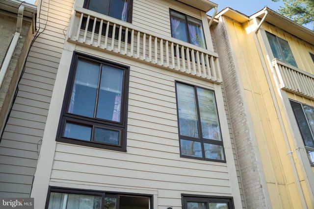 10010 RIDGELINE DR, Gaithersburg, MD 20886