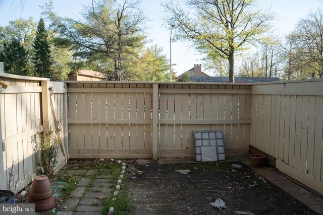10010 RIDGELINE DR, Gaithersburg, MD 20886