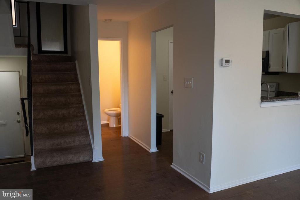 Image 26 of property listing at 10010 RIDGELINE DR, Gaithersburg, MD 20886