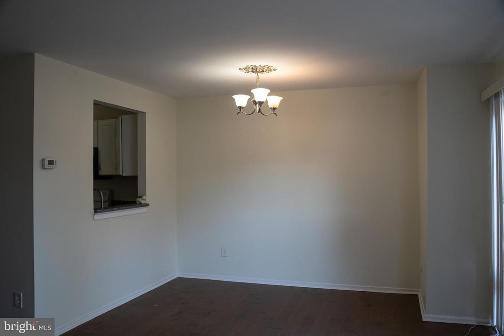 Image 3 of property listing at 10010 RIDGELINE DR, Gaithersburg, MD 20886