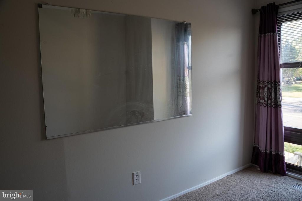 Image 32 of property listing at 10010 RIDGELINE DR, Gaithersburg, MD 20886