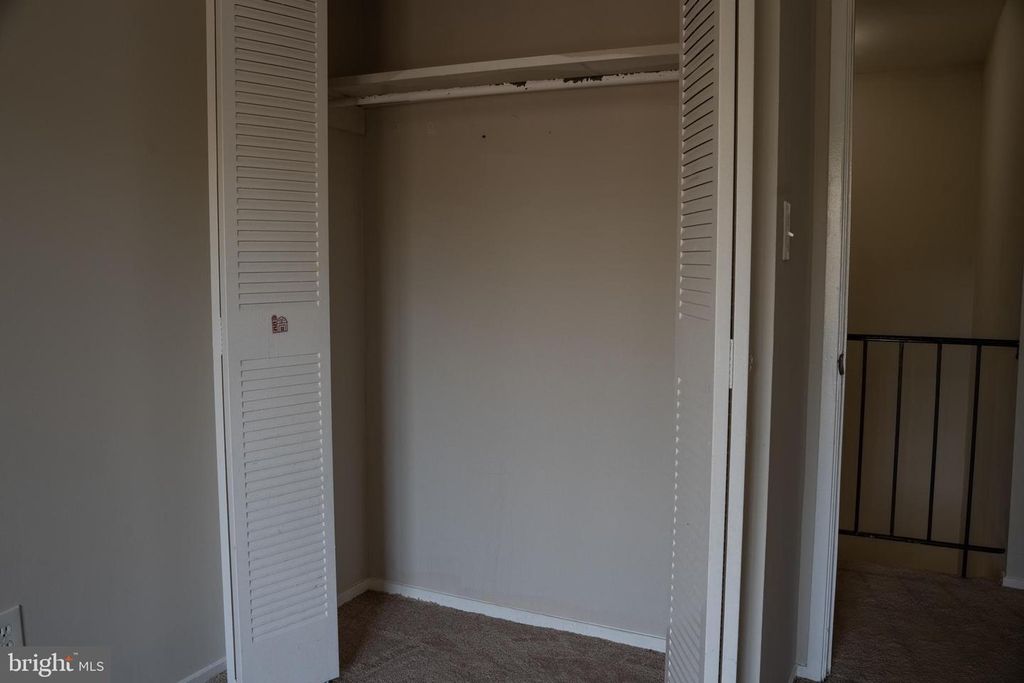 Image 60 of property listing at 10010 RIDGELINE DR, Gaithersburg, MD 20886