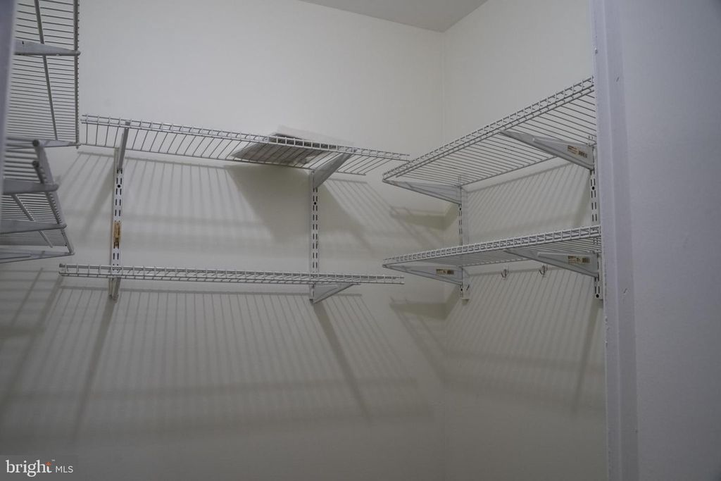 Image 62 of property listing at 10010 RIDGELINE DR, Gaithersburg, MD 20886