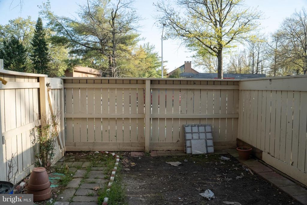 Image 68 of property listing at 10010 RIDGELINE DR, Gaithersburg, MD 20886