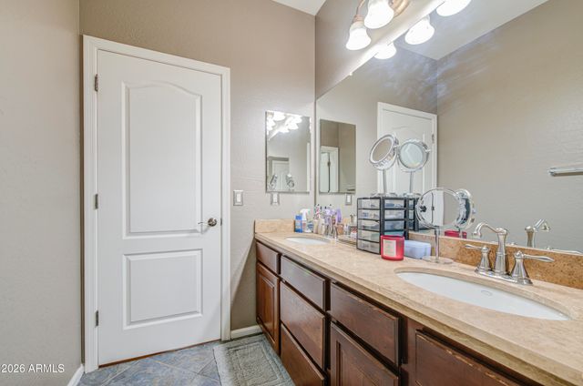 4407 W FAULL Drive, New River, AZ 85087