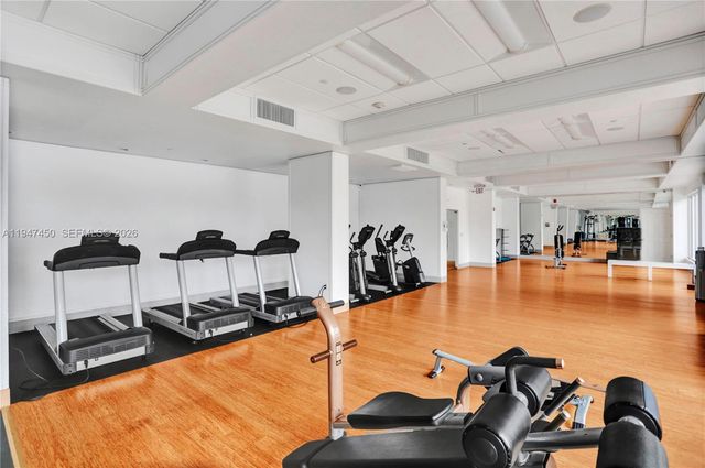 2851 NE 183rd St 2214E, Aventura, FL 33160