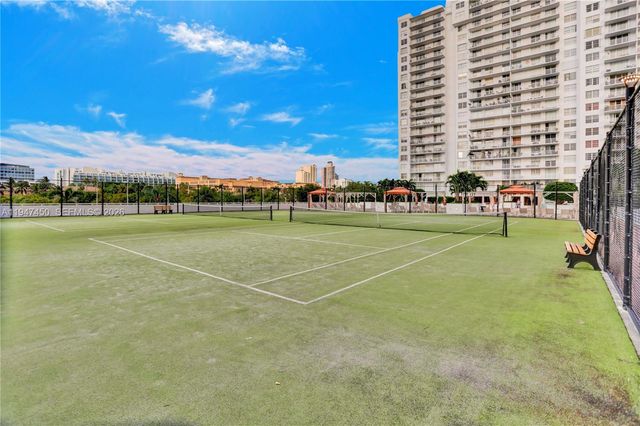 2851 NE 183rd St 2214E, Aventura, FL 33160