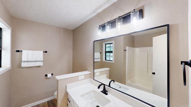 911 Roselee Drive, Paragould, AR 72450